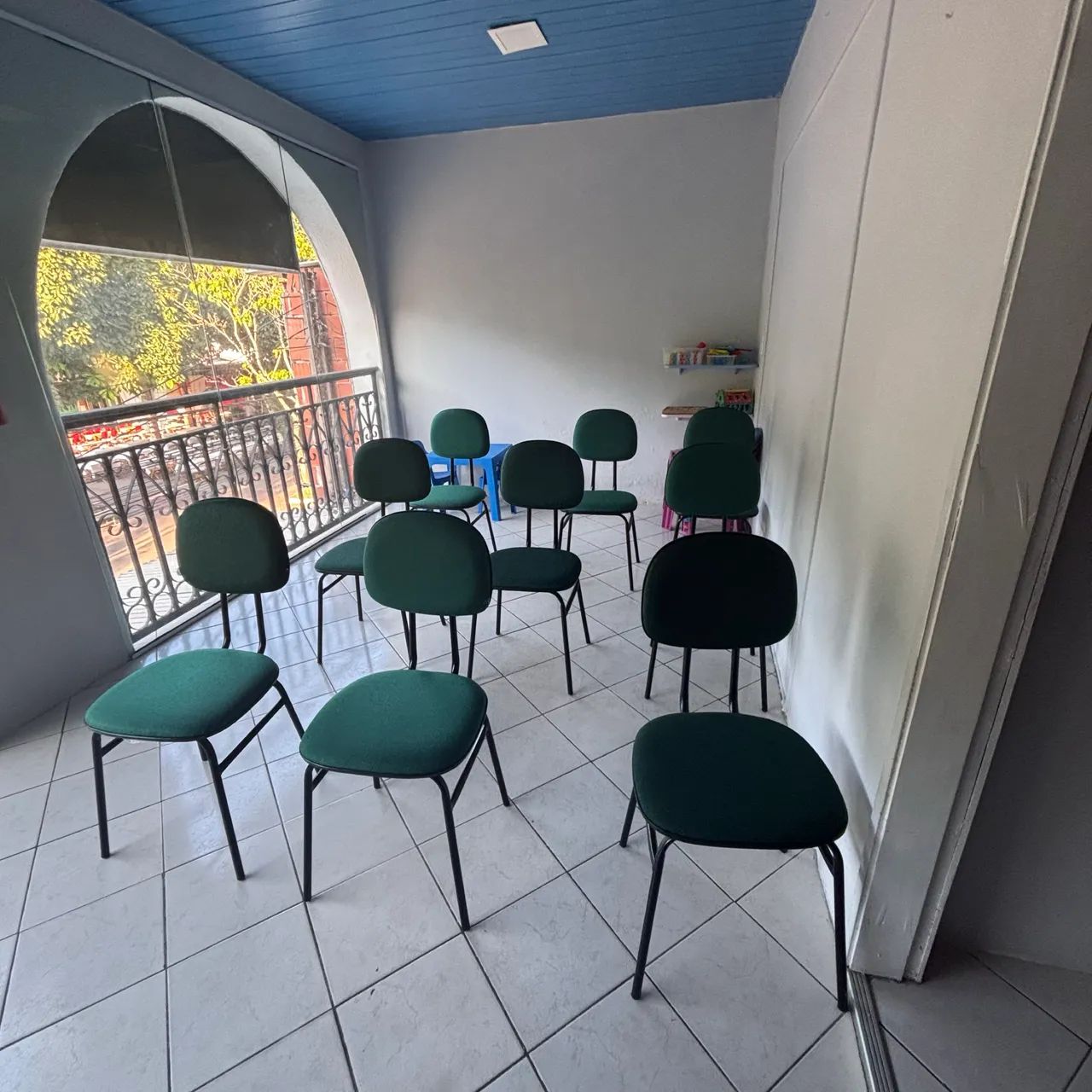 CADEIRAS ACOLCHOADAS PARA CLÍNICA E CONSULTÓRIO 
