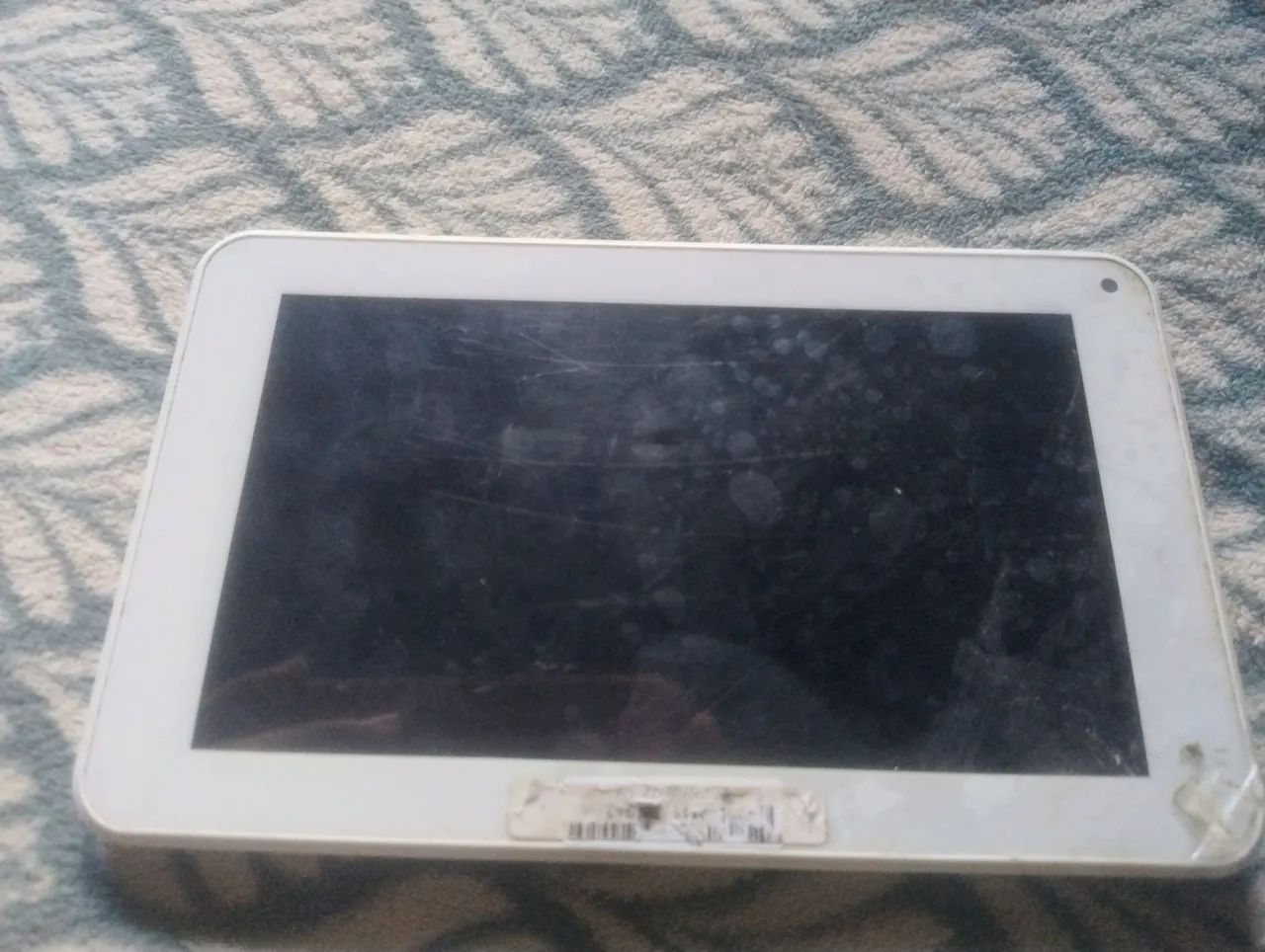 Vende-se um tablet pra retirar as peças 