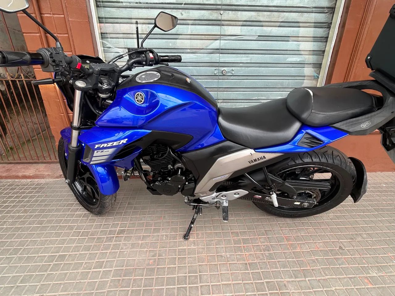 Fz25  - Foto 2