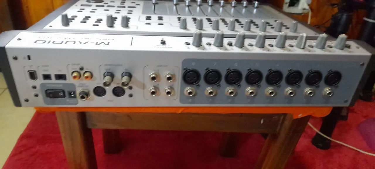 Interface controladora projectmix I/0 8 canais ,faders motorizados  - Foto 2