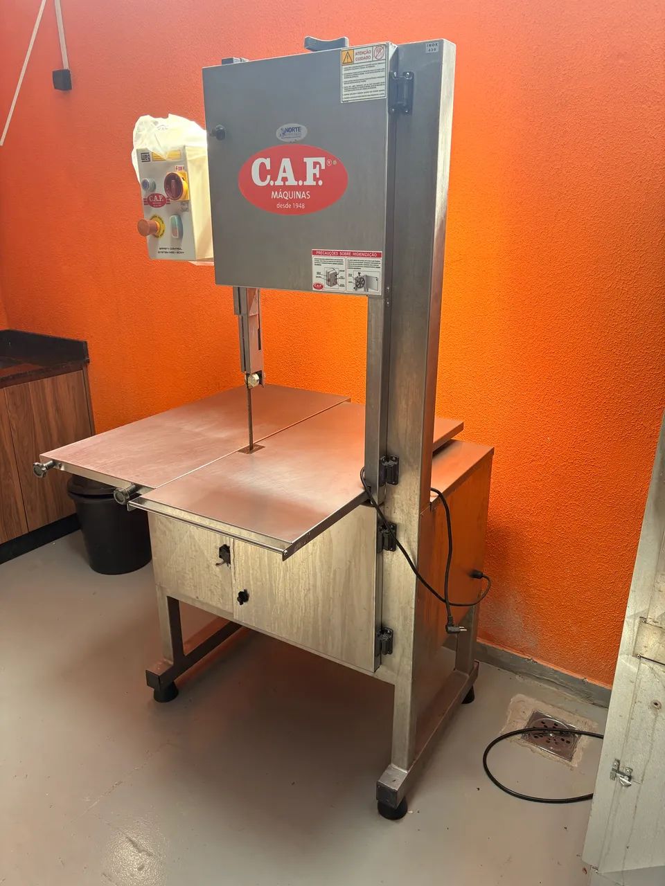 SERRA FITA PRA AÇOUGUE CAF - NOVA  - Foto 3