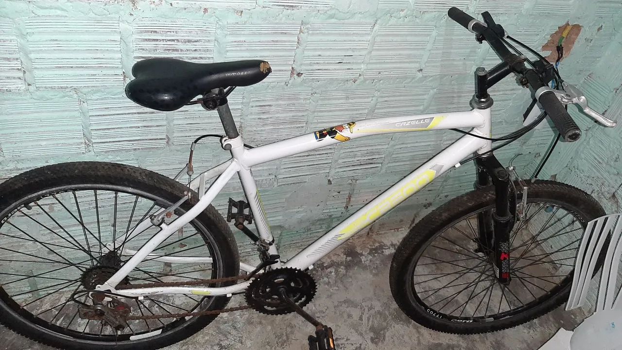 Vendo uma bike aro 26 semi nova - Foto 2