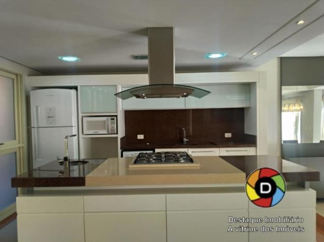 Linda de alto padrão com sala cinema privado e pertinho do centro. - Foto 4