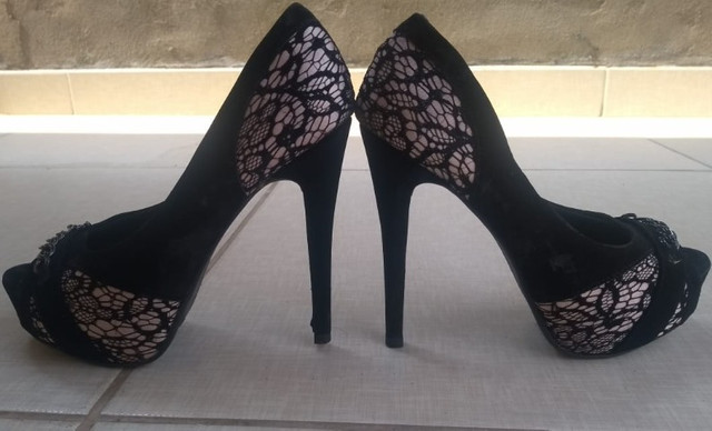 peep toe via marte meia pata