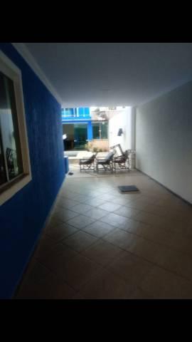 Alugo excelente imóvel bairro recreio rio das ostras.