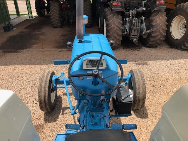 Ford 4600 4x2 ano 1980 - Foto 4