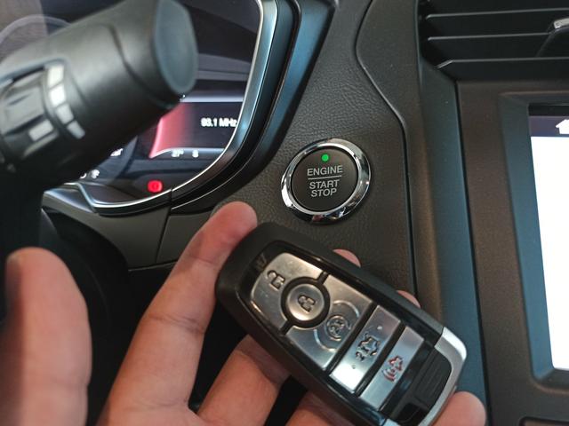 Ford Fusion Titanium AWD - Foto 10