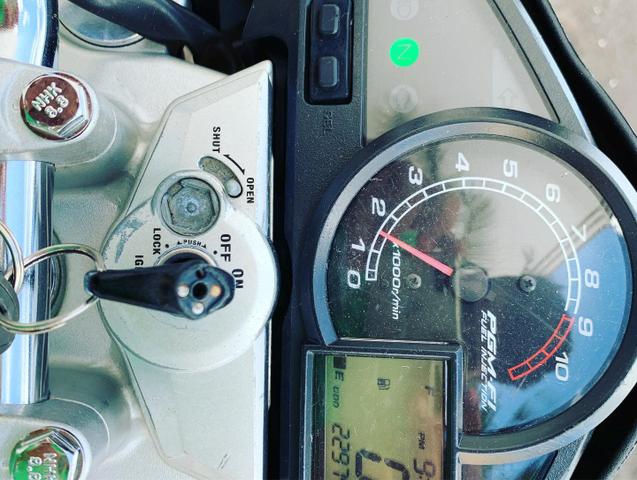 Honda Cb300 2014/14 R Edição Limitada Repsol - Foto 5