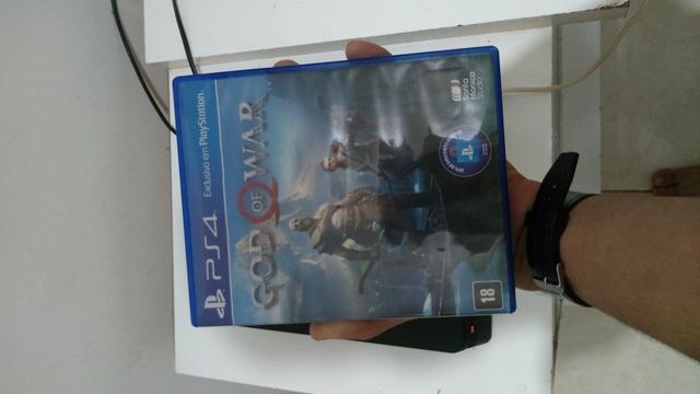 Troco god of war ps4