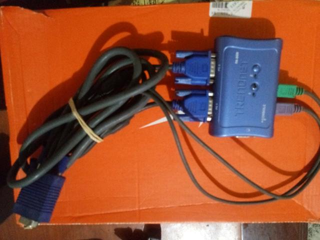 Chaveador Trendnet Kvm 205k + Distribuidor de video componentes - Foto 4