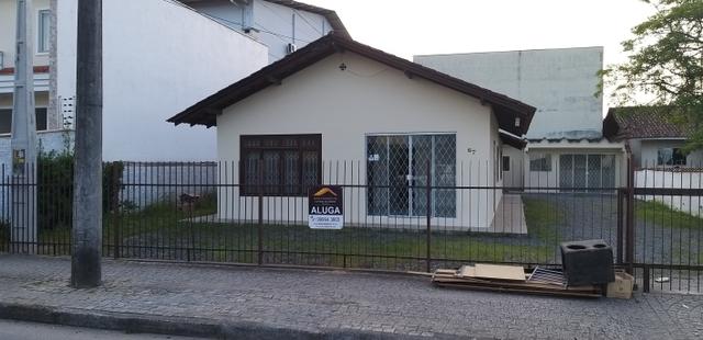 Aluga-se Casa Comercial com 4 salas e edícula-Vila Nova-Joinville - Foto 13