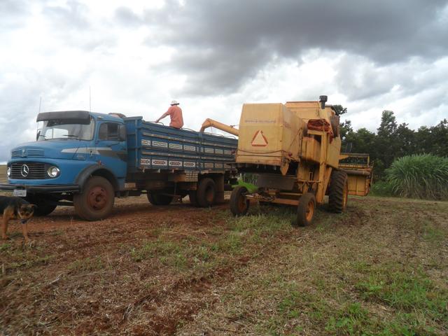 New Holland 4040 - Foto 4