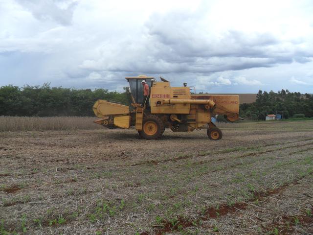 New Holland 4040 - Foto 5