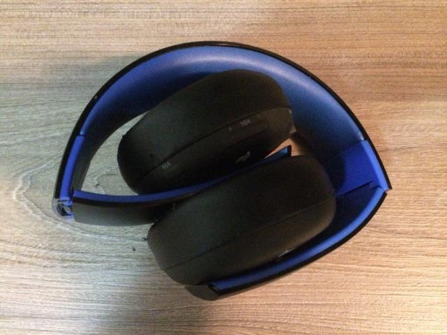 Headset PS4/PS3 Sony Gold sem fio - Wireless - Foto 2