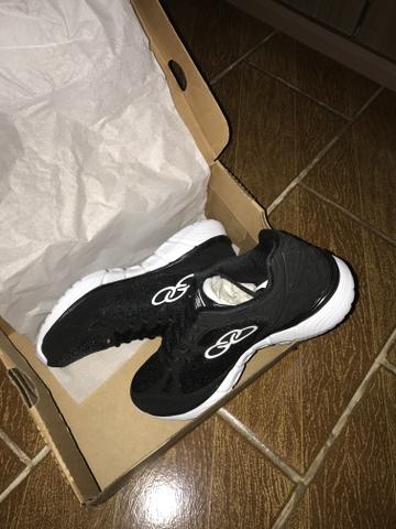 Tênis feminino