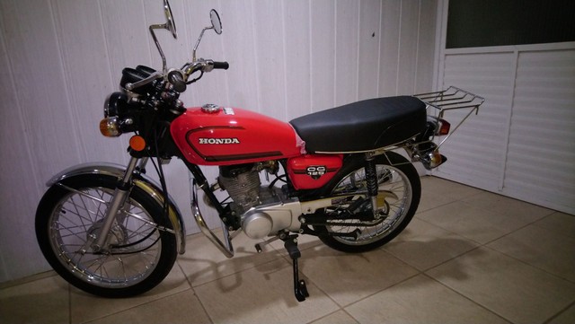 CG BOLINHA 82 IMPECÁVEL