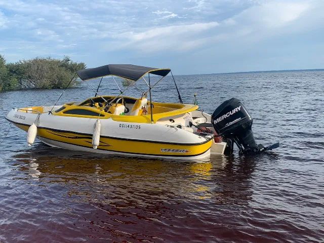 Lancha Phoenix 19 pés Motor Mercury 125hp Optimax 8 Pessoas
