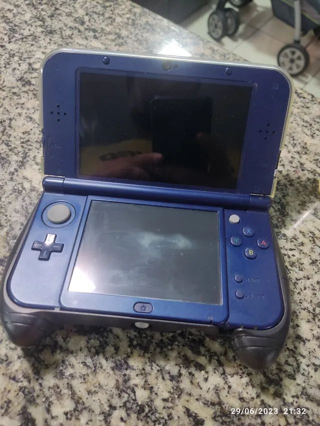 New Nintendo 3DS Pequeno 64GB Preto com Jogos - Videogames - Ipiranga,  Ribeirão Preto 1259947782