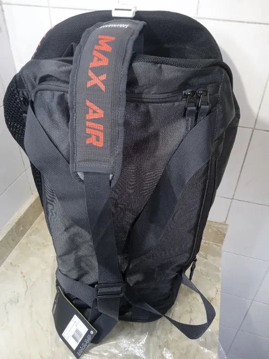 Mochila Nike Vapor Max Air Duffel Média 52 Lts - Foto 4