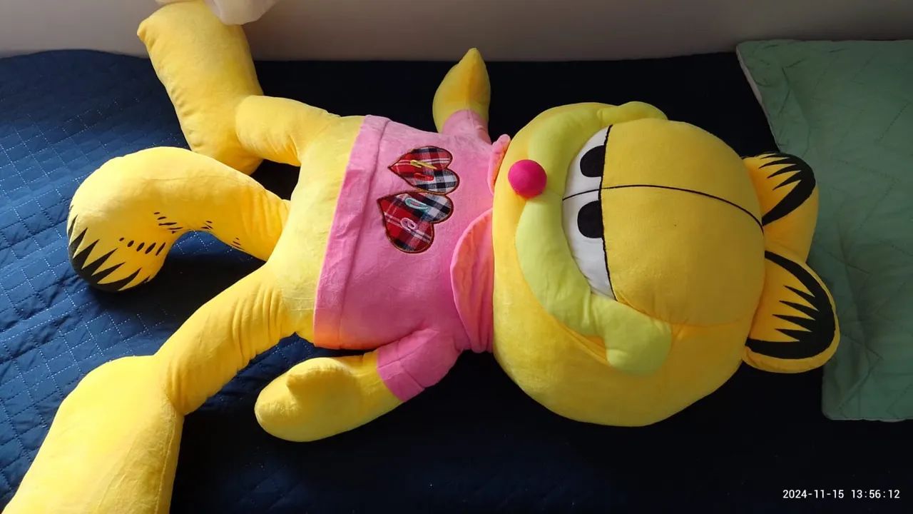 urso pelúcia Garfield 1 metro - Foto 3