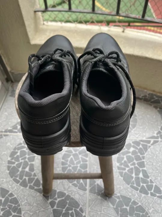 Sapato de Segurança Preto com Bico de Aço - 41 - Foto 3