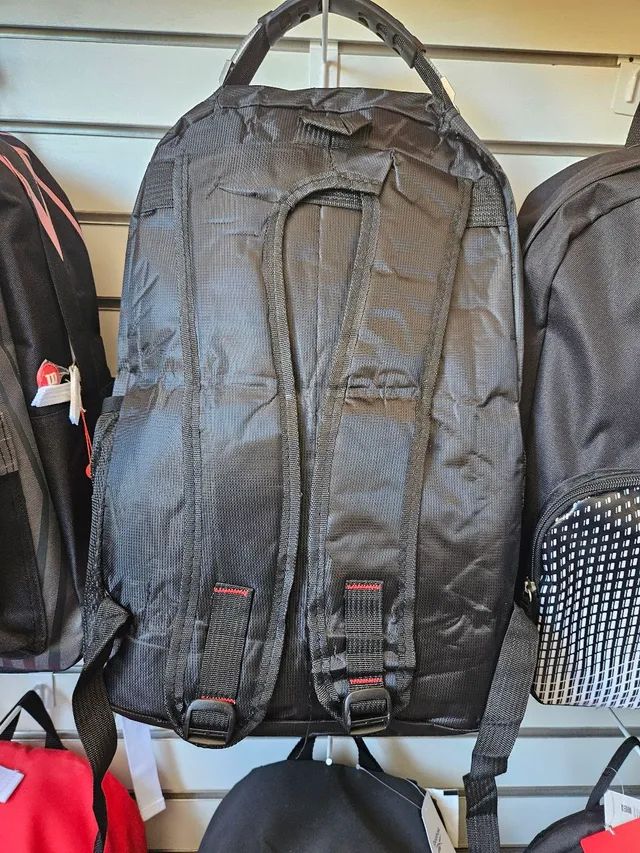 PROMOÇÃO MOCHILA UNISSEX R$99.00 AVISTA.  - Foto 2