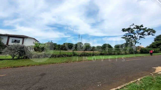 Excelente lote a venda no Condomínio de Chácaras Morada do Sol em Uberlândia