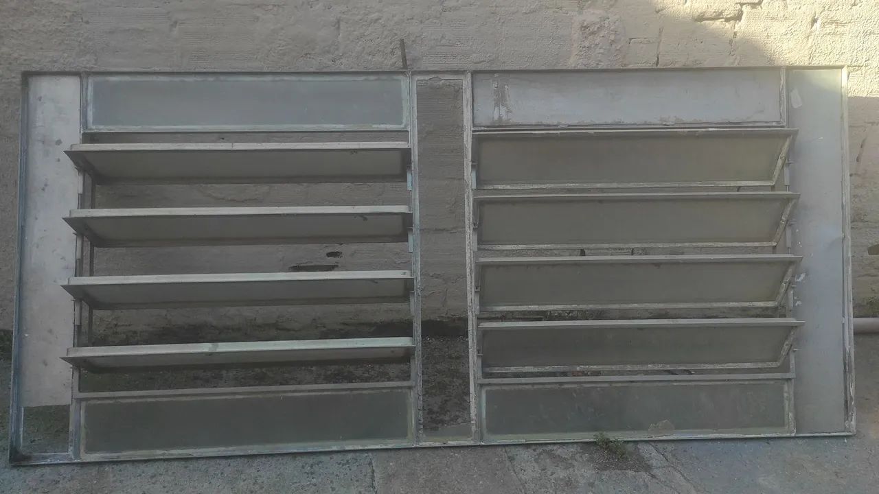 Janelas de ferro com 6 Vãos - Usadas