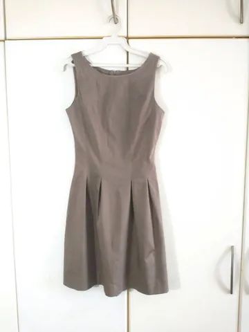 Vestido marrom claro cintura marcada