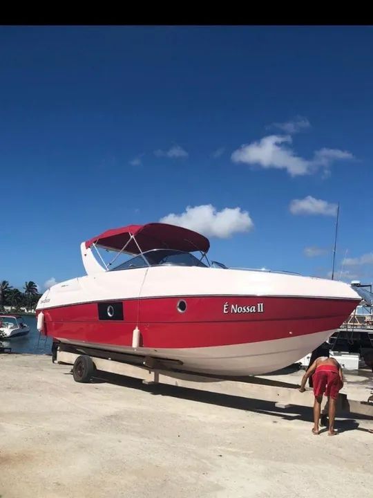 VENDE-SE LANCHA 