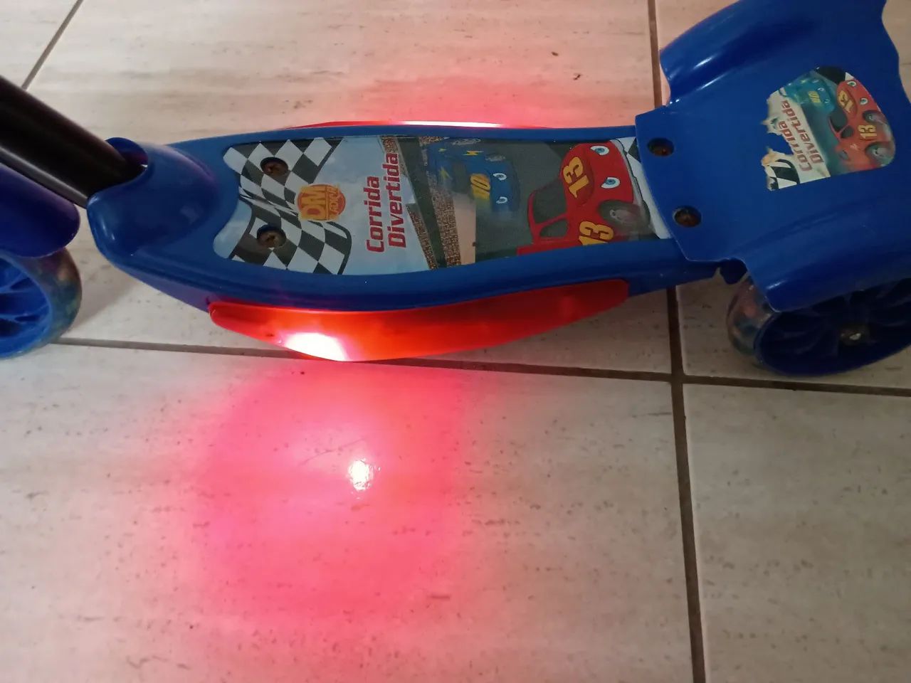 Patinete Infantil Corrida Divertida - Foto 3