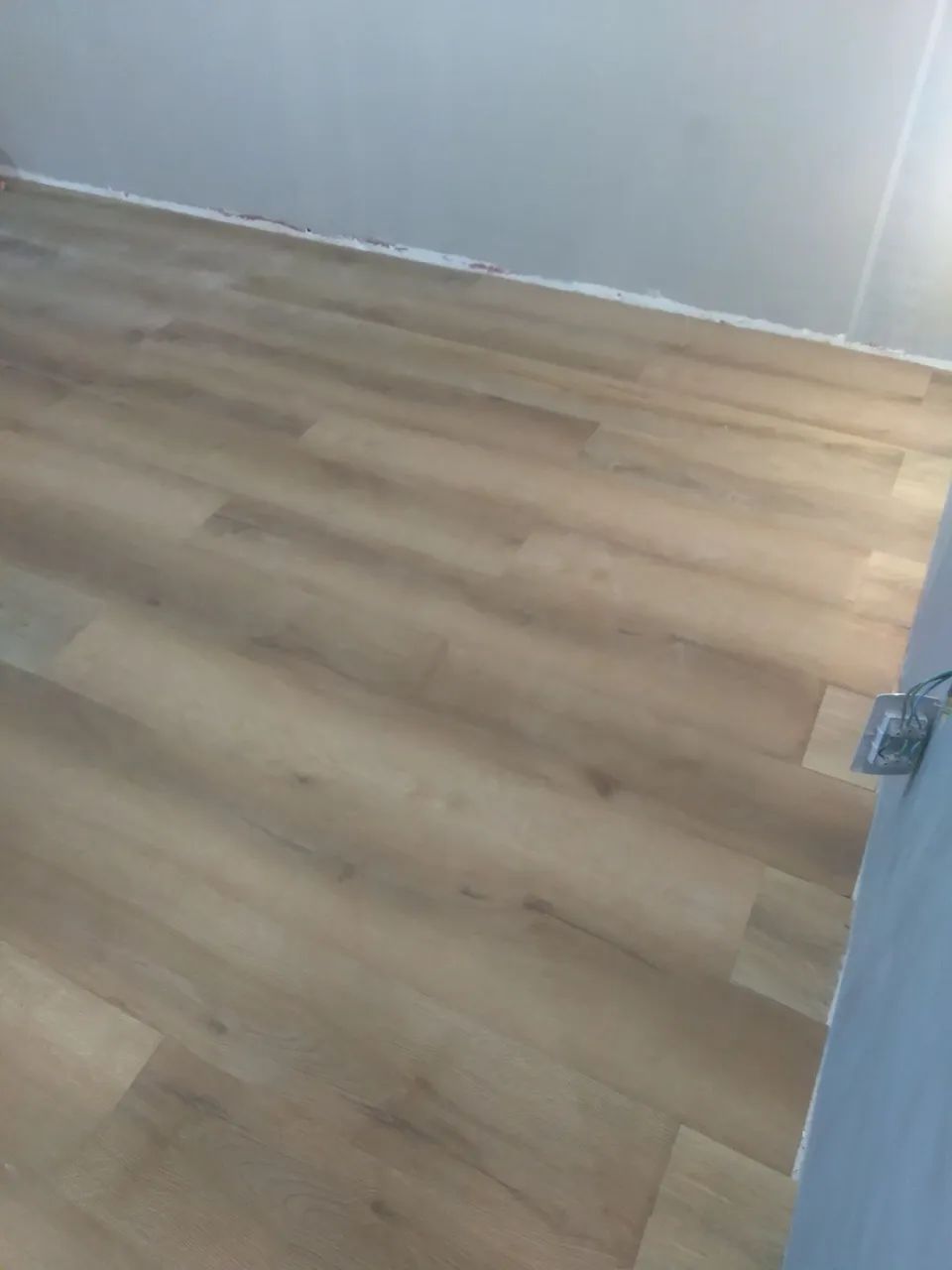 INSTALAÇÃO PISO VINILICO 28,00 - Foto 4