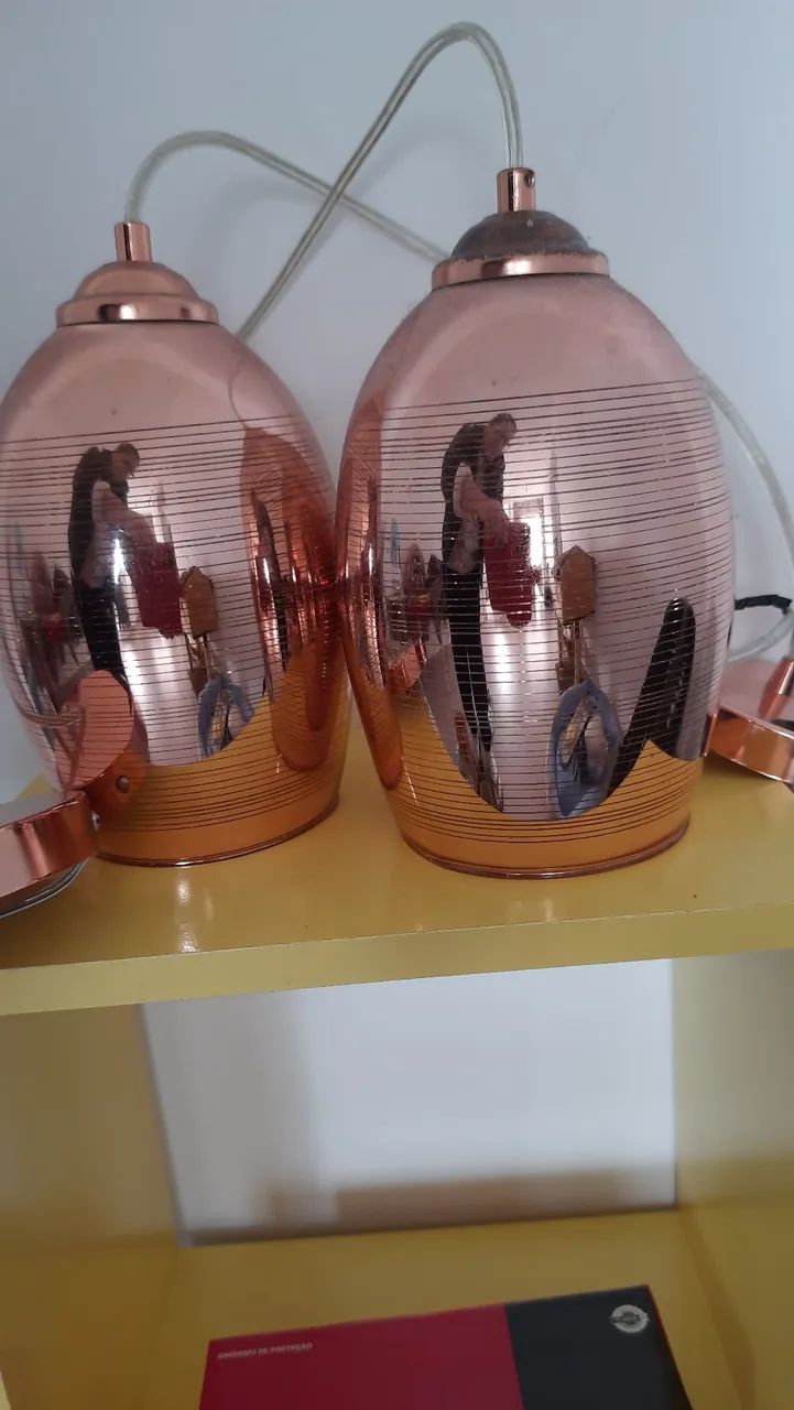Luminárias pendentes cobre e painel led