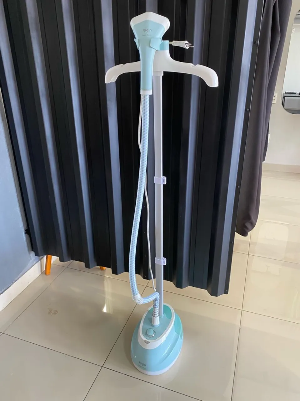 Passadeira a Vapor Elgin - Super Clean - 1200W