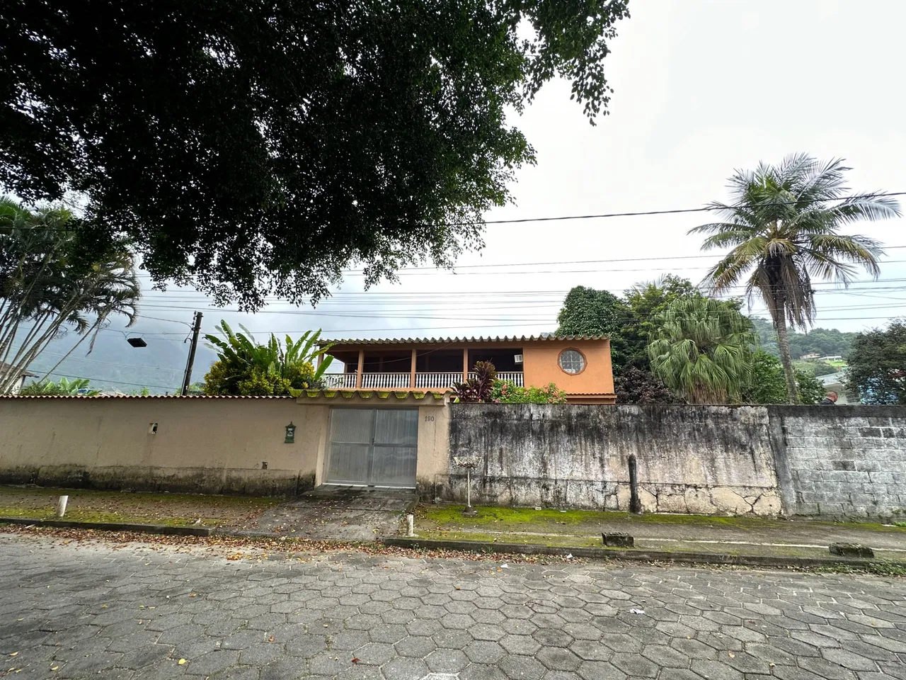 Imobiliária Nova Aliança Vende Lindíssima Casa Com Piscina