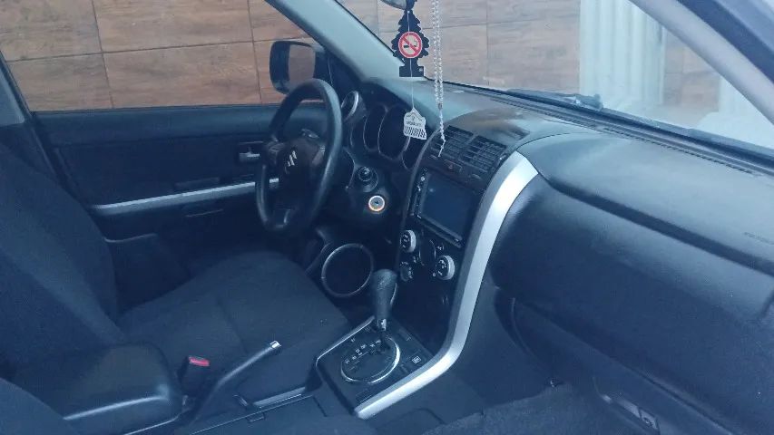 vendo gran vitara 2010, 4x4,  completa, quitada e emplacada 2025 - Foto 4