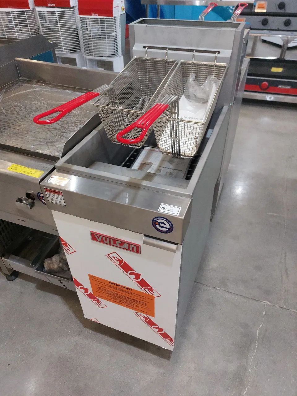 Fritadeira Vulfan LG400 nova pronta entrega 