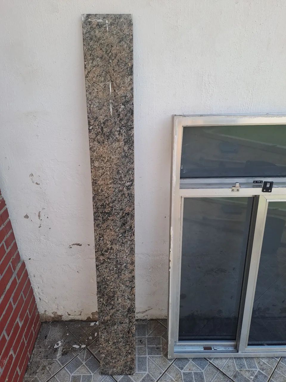 Janela de Alumínio 4 folhas + pedra mármore  - Foto 3