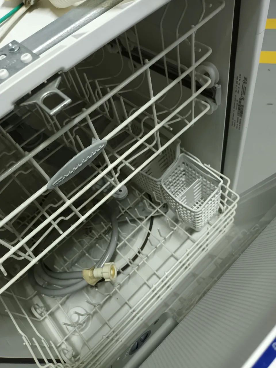 Lava Louças Embutir - Frigidaire - 110v - Foto 3