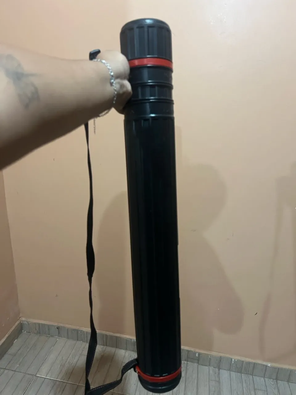 Tubo para Desenhos Preto com Alça