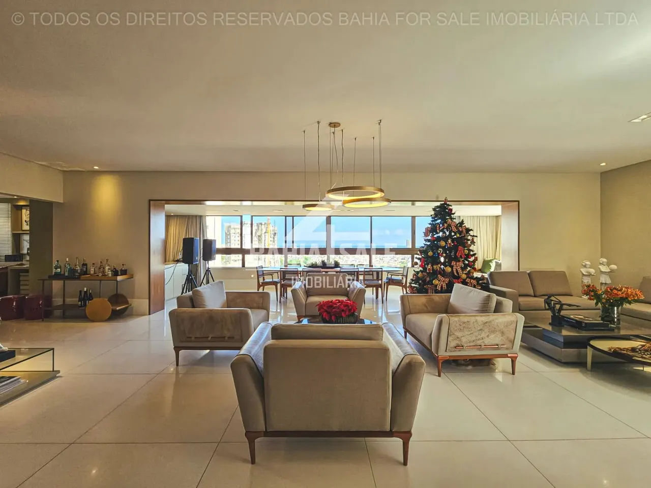 Apartamento de Luxo no Horto Florestal: 4 Suítes, 383m², Vista Mar, Lazer Completo e Local