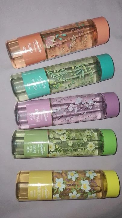 Colônias aquaribe 300ml da Avon 