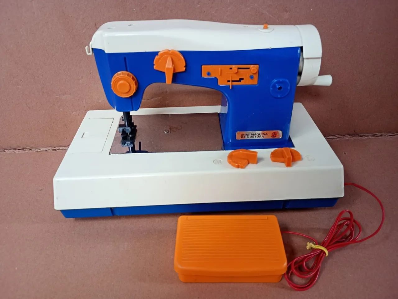 Máquina de costura infantil estrela 
