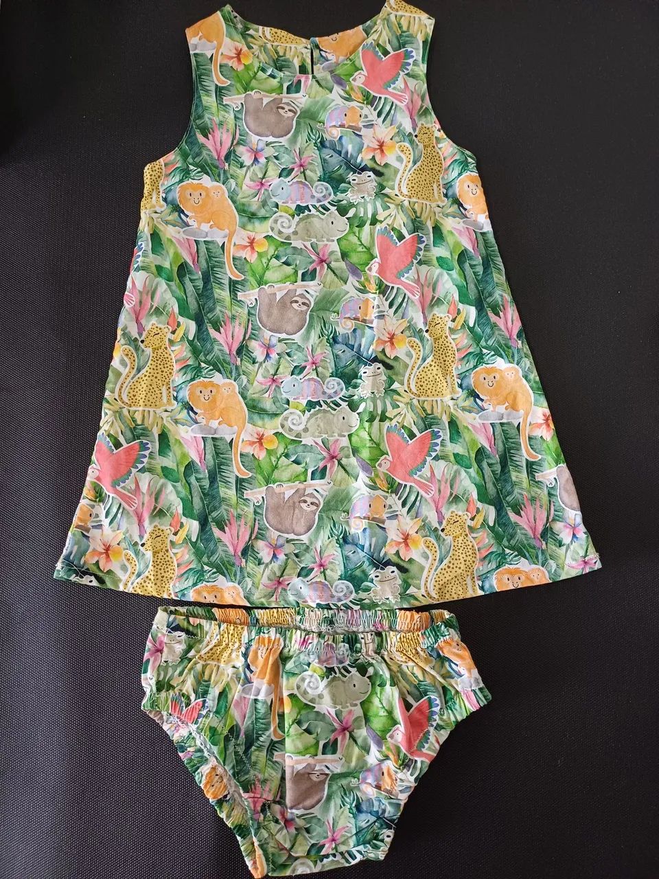 Conjunto de Vestidos: Tamanhos 1 a 2 anos - Foto 2