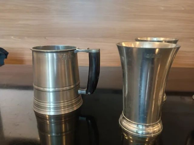 Jogo 7 peças John Somers em Estanho - Copos, Taças e Caneca - Foto 4