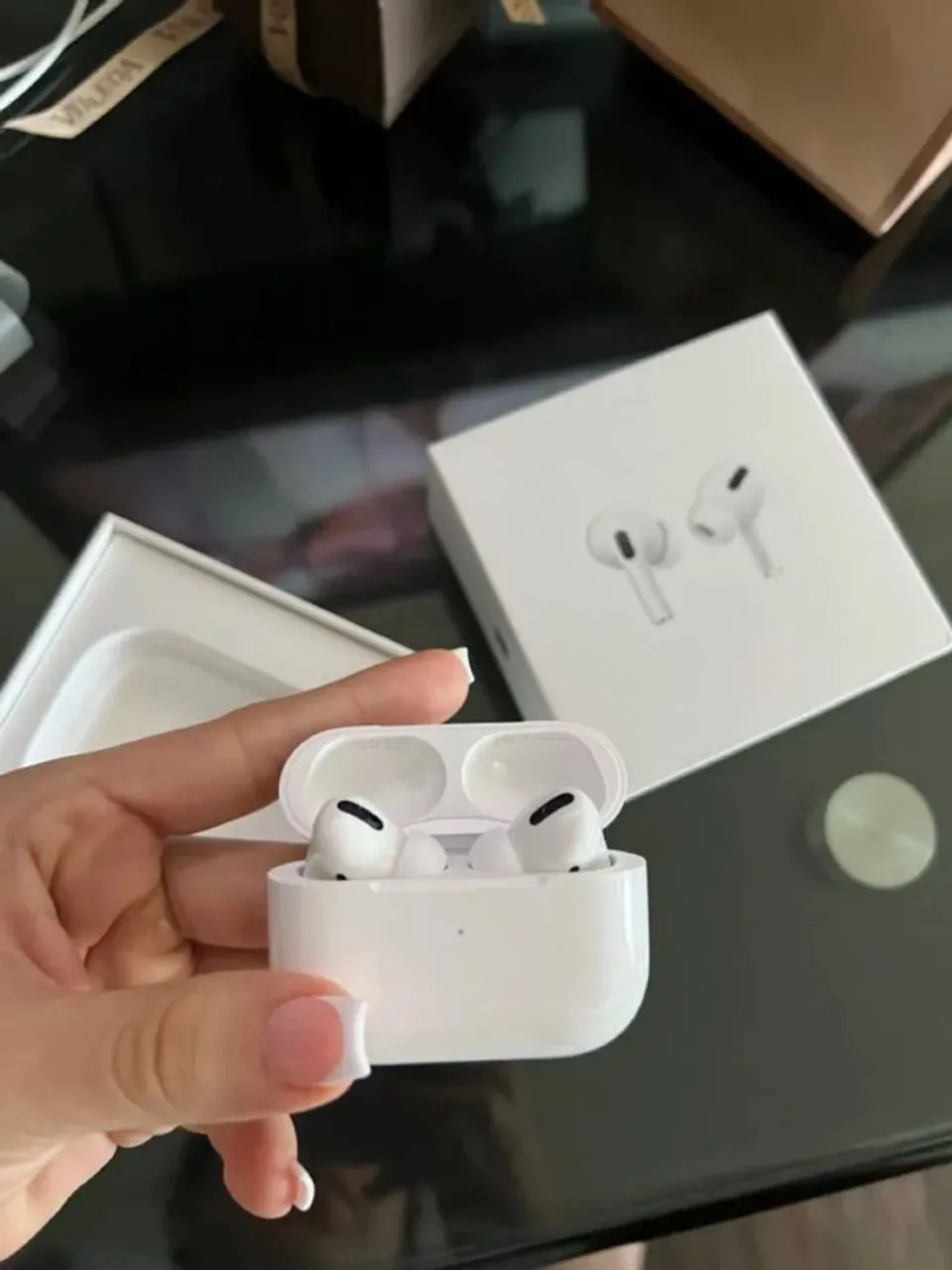 AirPods Pro (2ª Geração) - Novos