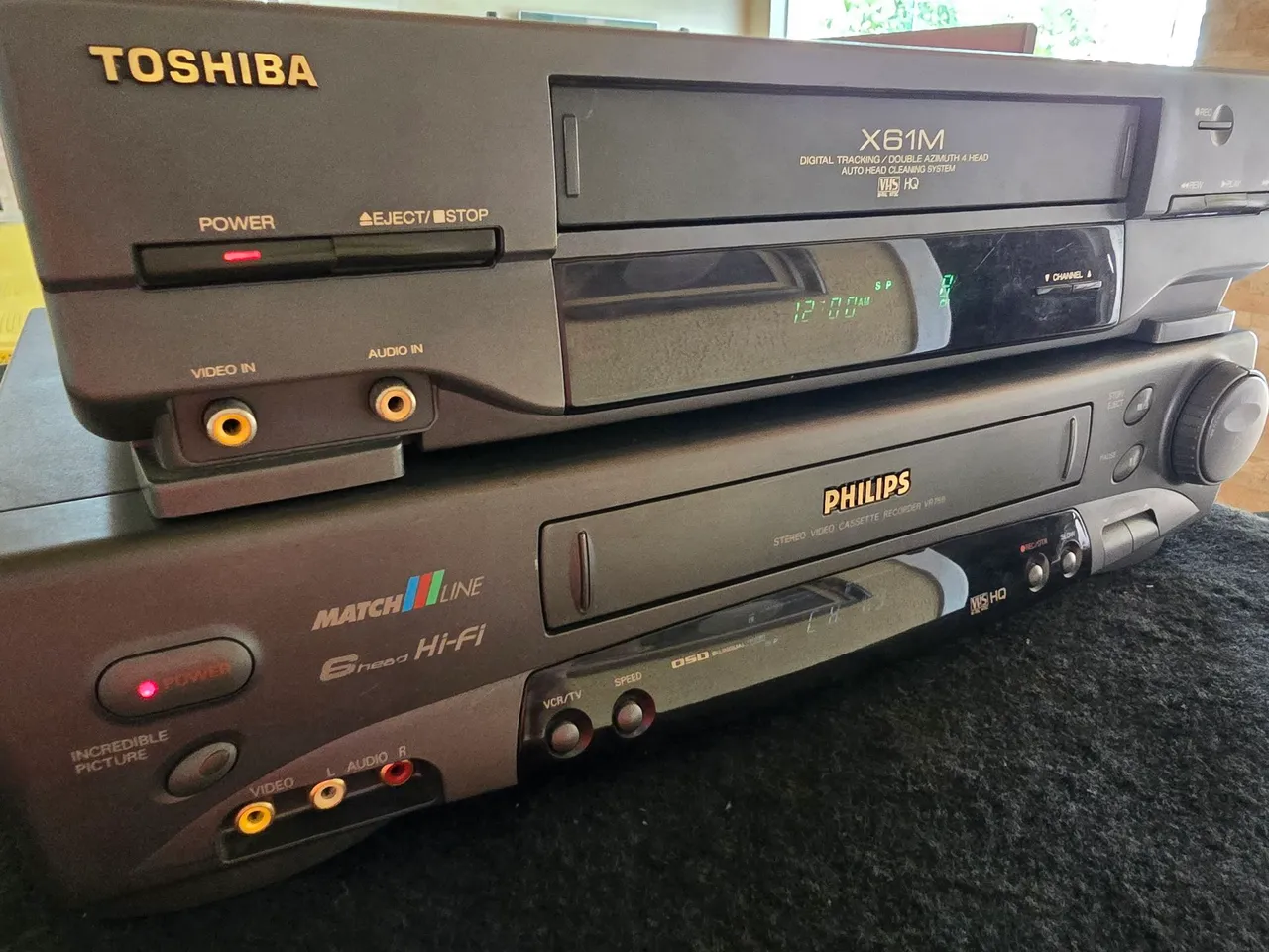2 (dois) Videocassete Toshiba e Philips