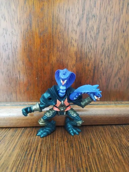Boneco Chap Mei Cobra