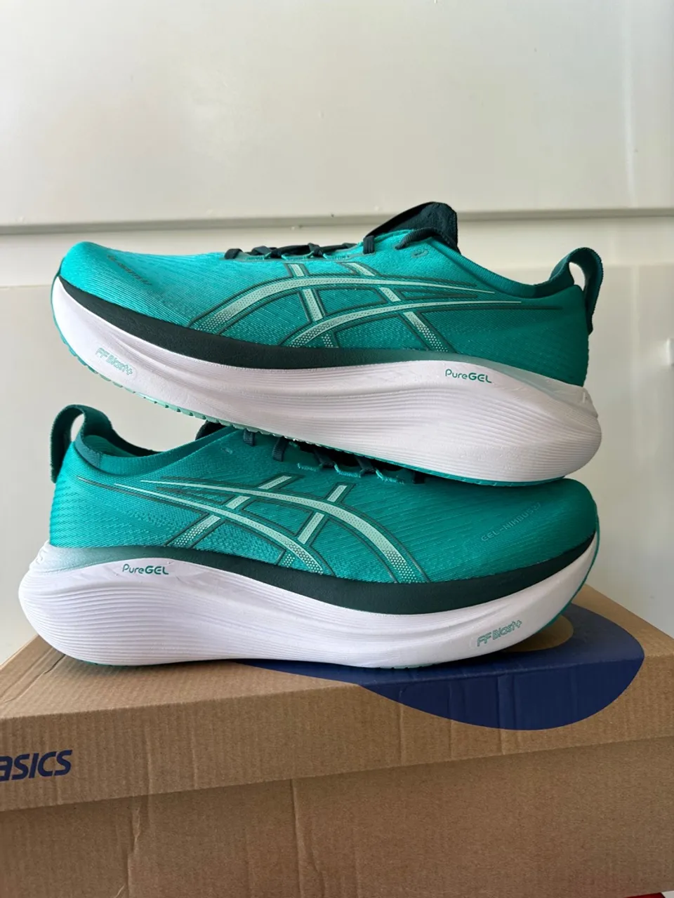 Tênis Asics Gel Nimbus 27