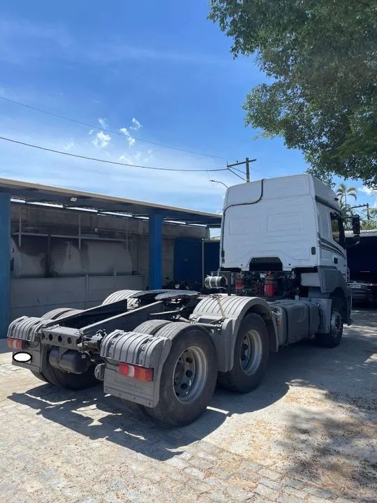MERCEDES BENZ - AXOR 2544s 6X2 ANO 2019 - Foto 3